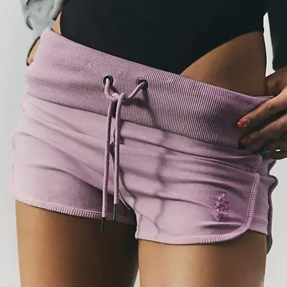 NWOT Free People Limitless Fitted Cotton Shorts Faded Mauve Size M - Picture 1 of 6